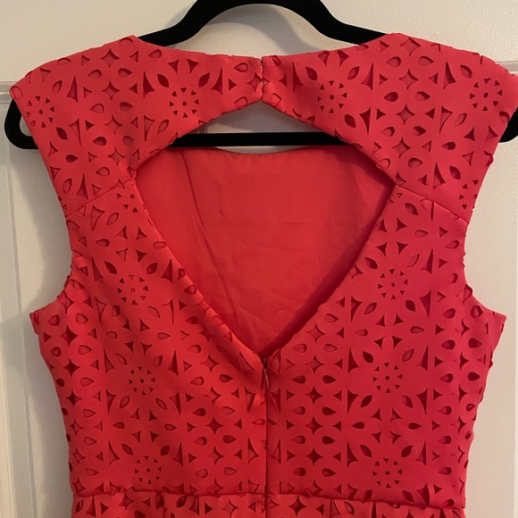 Cut-out design mini dress, 6 - Picture 2 of 4